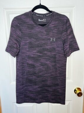 Under Armour HeatGear Athletic Shirt Purple Black